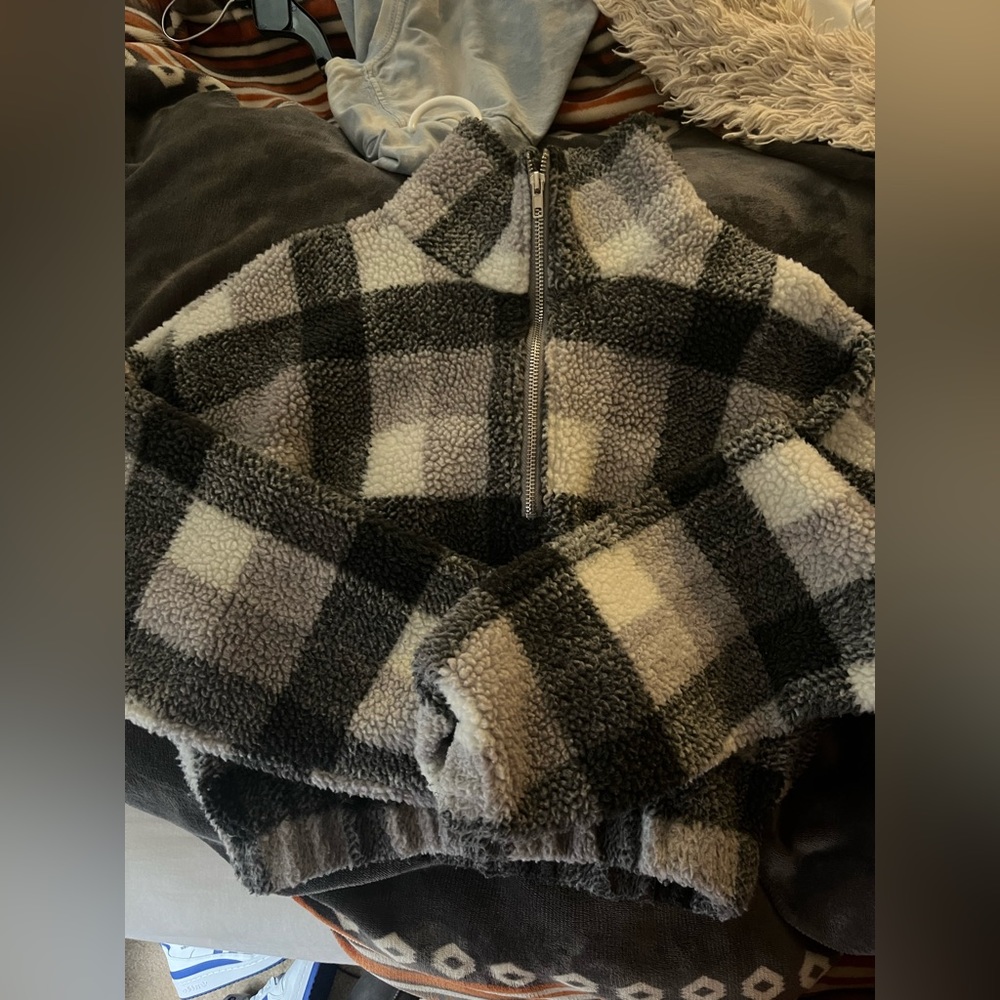 Zaful Cropped Zip Up